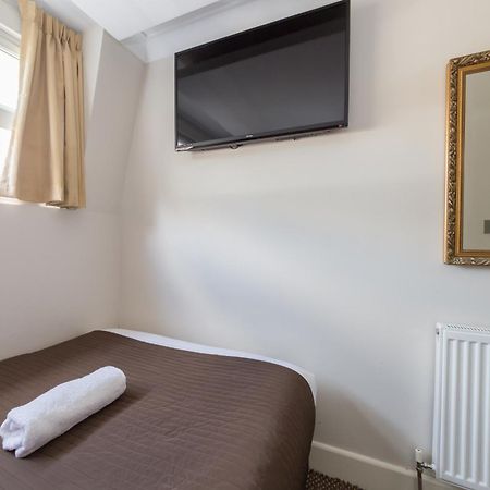 Chester Hotel London Exterior photo