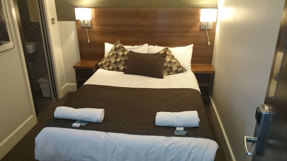 Chester Hotel London Exterior photo